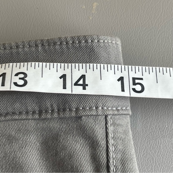 J Brand "Grayson" Olive Green Cargo Pants Size 27 - Picture 13 of 15